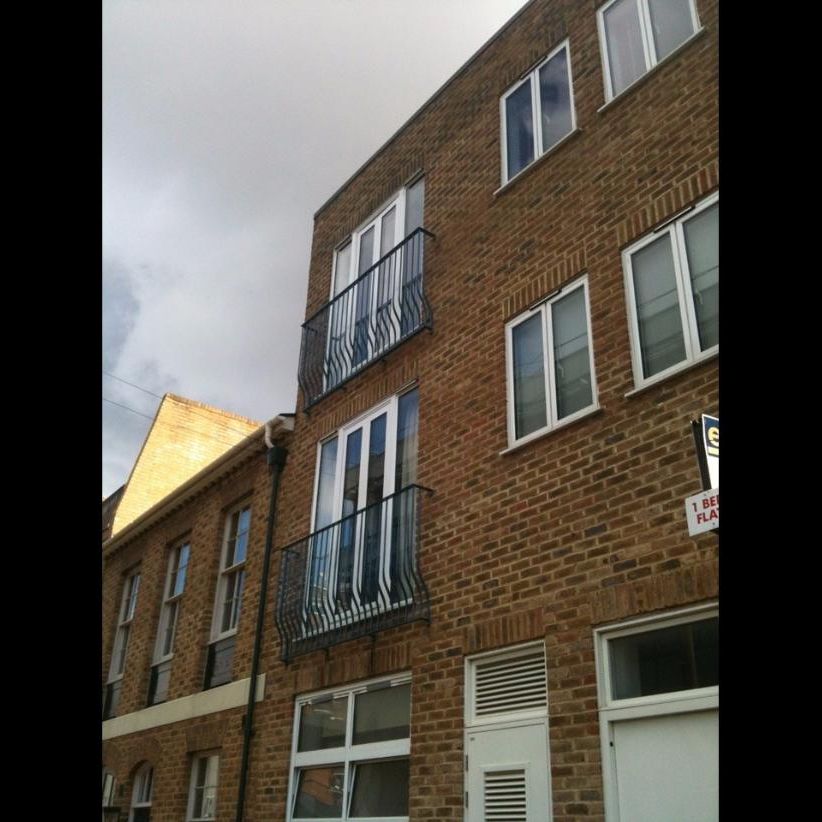 6 Burrows Mews,London, SE1 - Photo 1