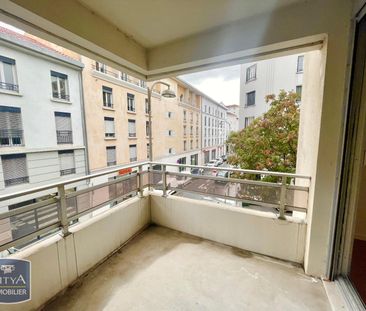 Location Appartement 1 pièce 32m² LYON 4ème - Photo 5