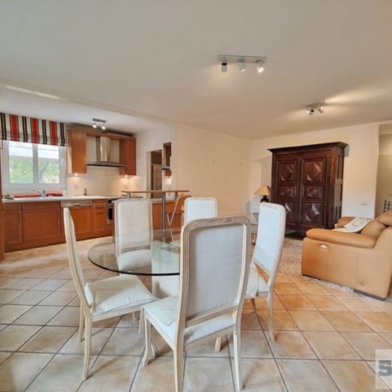 Appartement te huur - Photo 1