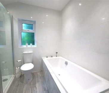 High Street, Brentwood, CM14 - Photo 2