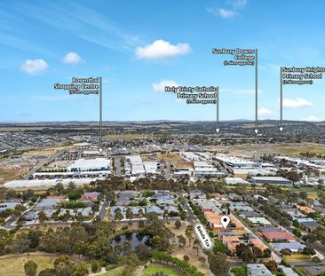 A Perfect Property with Amazing Parkland Views... with 2 Living Areas - Photo 2