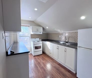 94 Park Road S #Upper - Photo 5