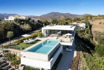 Luxury Villa for rent in Benahavís, Spain