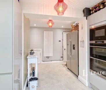 3 bedroom house to rent Cherwell Drive, Chelmsford, Essex, CM1 - Photo 3