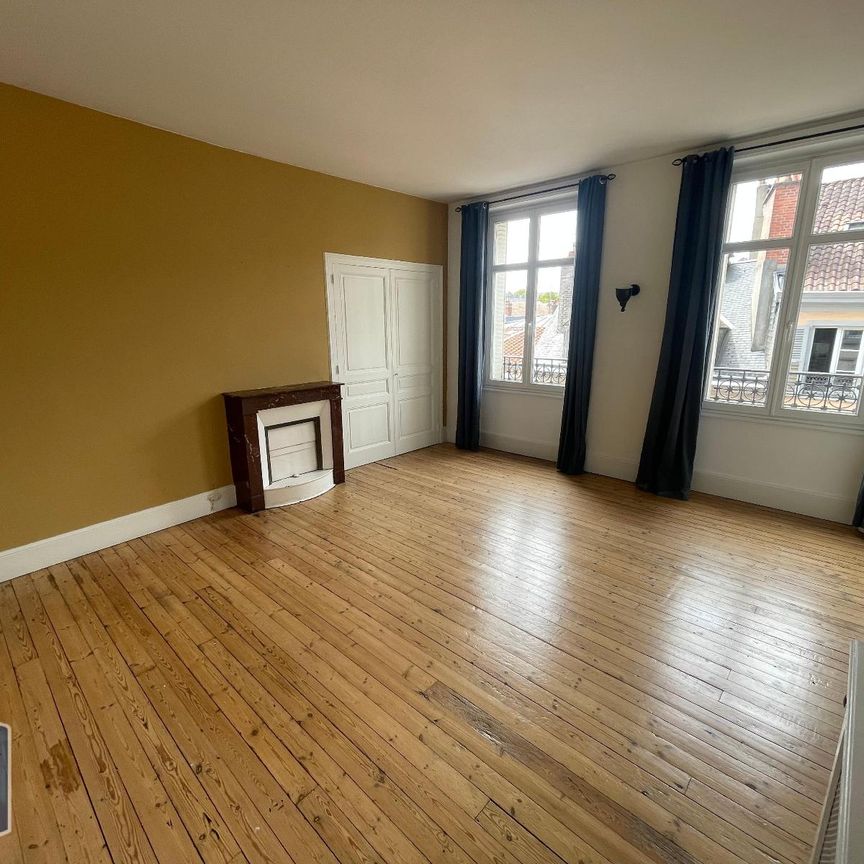 Location Appartement 4 pièces 98m² LIMOGES 87000 - Photo 1