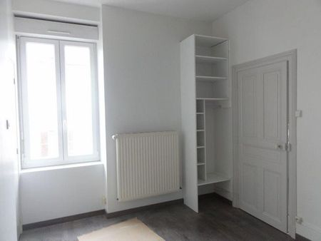 Location Appartement 2 pièces 44m² LE CREUSOT 71200 - Photo 2