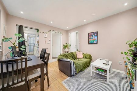 East Heath Road, Hampstead, London, NW3 - Photo 2