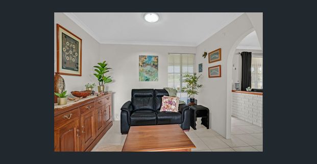 Well Presnted Home with Side Access - Photo 1