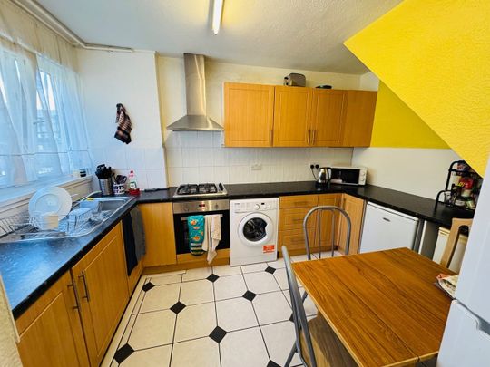 Room in a Shared Flat, Canute Gardens, SE16 - Photo 1