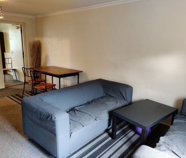 4 bedroom House - Willow Way, Hatfield - Photo 3