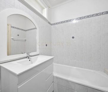 Neatly Presented Family Home - Photo 6