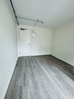 Værelse med eget bad/toilet og fælleskøkken - Photo 1