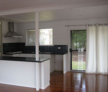 41 Jellicoe Street, Mount Lofty QLD 4350 - House For Rent | Domain - Photo 2