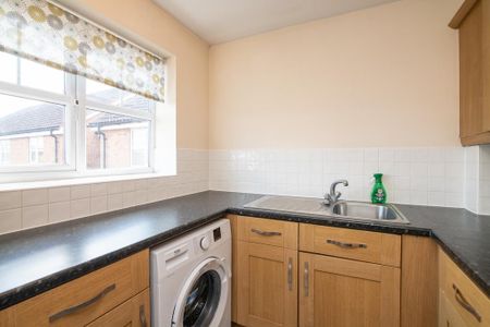 2 bedroom flat to rent - Photo 3