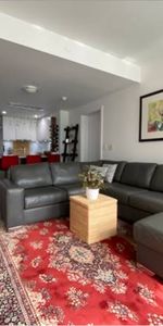 Fully furnished 2 bedroom 2 bathroom quiet urban retreat in the middle - Photo 4