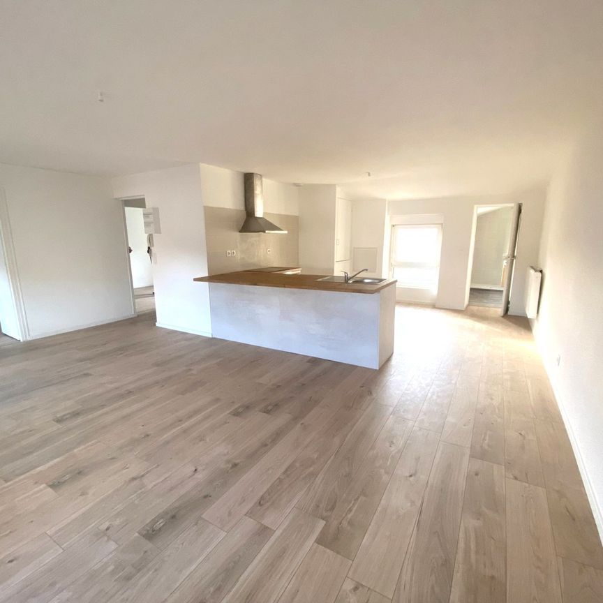 Location Appartement 3 pièces 65m² ROMANS SUR ISERE 26100 - Photo 1
