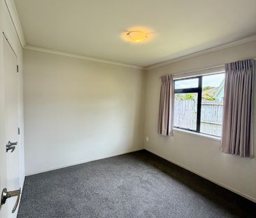 Sandhurst Drive - Photo 6