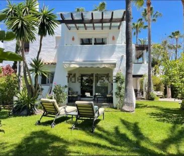 Alquiler de chalet adosado en N-340, 46 c - Photo 2