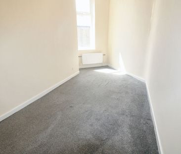 4 bed terraced house to rent in Staley Road, Ashton-Under-Lyne, OL5 - Photo 4