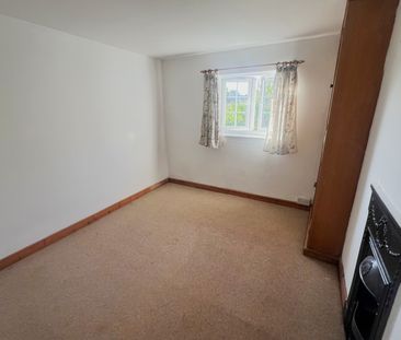 Grove Heath Road, Ripley, Surrey, GU23 - Photo 1