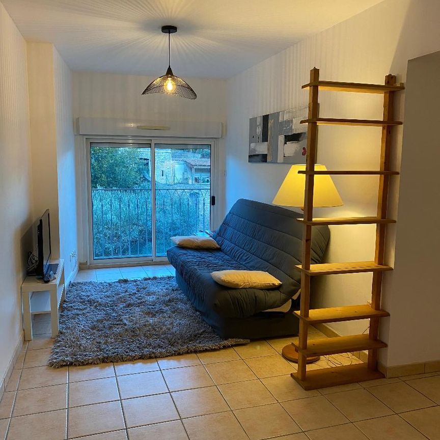 Location Appartement 4 pièces 62m² LES VANS 07140 - Photo 1