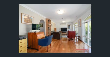 Coastal Living at Its Best – 15 Caley Place, Two Rocks - Photo 2