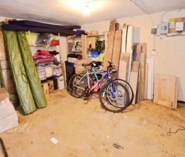 3 bedroom apartment to rent - Photo 4