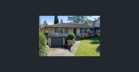 Chic. Central. Charming - Photo 3