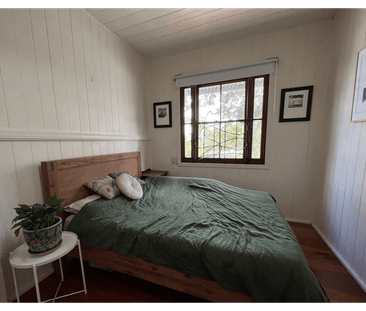CHARMING RENOVATED WORKERS COTTAGE - BREEZES, LIGHT AND RELAXED LIV... - Photo 5