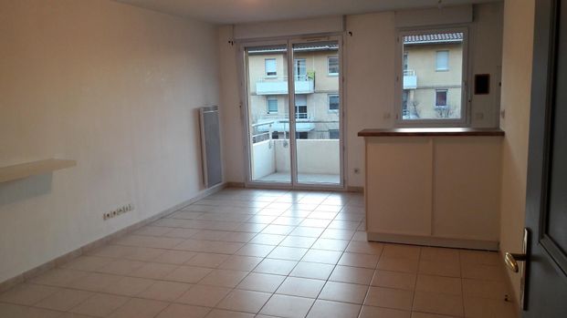 location Appartement T2 DE 41.61m² À MORIERES LES AVIGNON - Photo 1