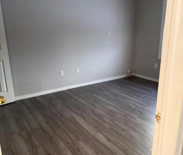 154 BROOMLANDS DRIVE - Photo 2