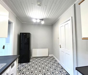 87 Lisavon Street, - Photo 5