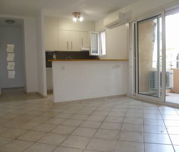 Location Appartement 1 pièce 25m² HYERES 83400 - Photo 1