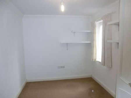 Winn Road Highfield Southampton, SO17 - Photo 4