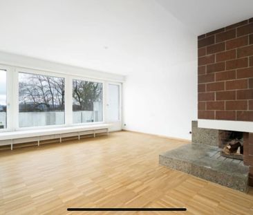 Rent a 4 ½ rooms apartment in Zumikon - Photo 2