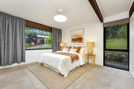 Modern Alpine Chalet Style Home in Popular Point Clare Available for Lease from 12 January, 2026 - Photo 4