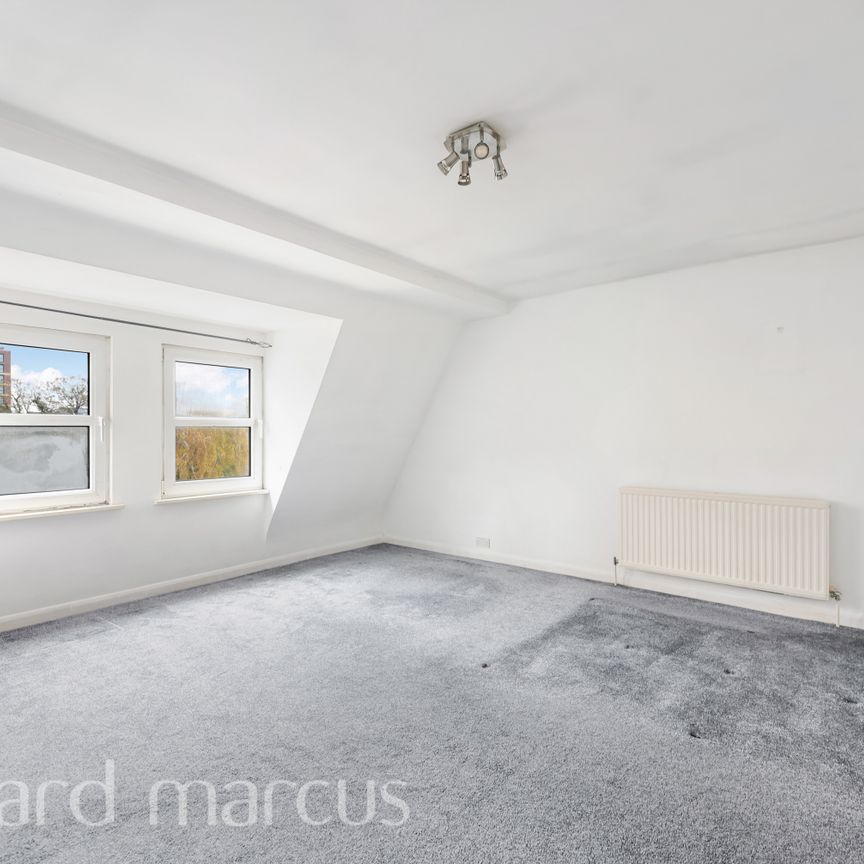 Cedar Road, Sutton - Photo 1