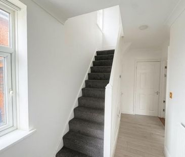 3 bedroom semi-detached house to rent - Photo 6
