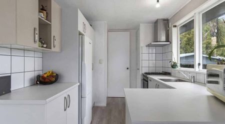 Family home with Sleepout - Photo 4