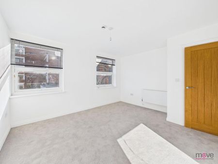 2 bedroom flat to rent - Photo 2