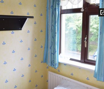 Cozy room for rent in 5-bedroom house in Glasnevin, Dublin - Photo 4