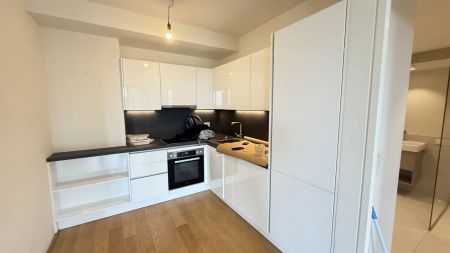 UNBEFRISTETE 3 Zimmer Neubau mit Loggia - Photo 4