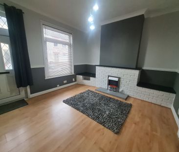 Lower Oxford Street, Castleford - Photo 1