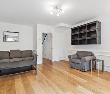 3 bedroom maisonette to rent - Photo 2