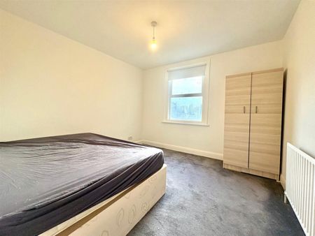 Greyhound Road, Hammersmith, W6, London - Photo 3