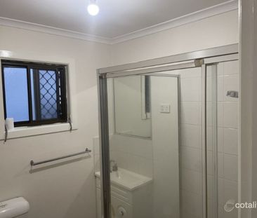 FULLY FURNISHED ONE BEDROOM GRANNY FLAT - Photo 5