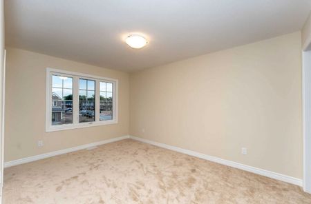 For Lease - 26 Sunflower Place, Welland, Ontario - Photo 5