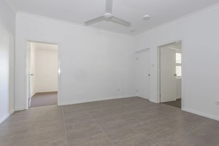 Fresh, Low-Maintenance Living in a Convenient Rosslea Location! - Photo 3