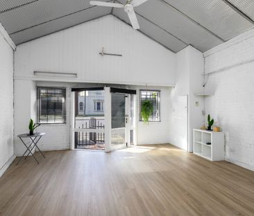 Superb location only 5 mins from Melbourne Central is this Funky Ne... - Photo 5