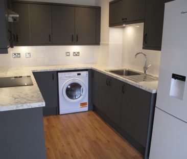 2 bedroom flat to rent - Photo 6